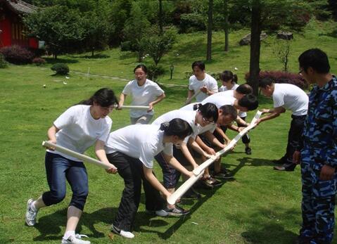 上海拓展培训对团队及个人的好处